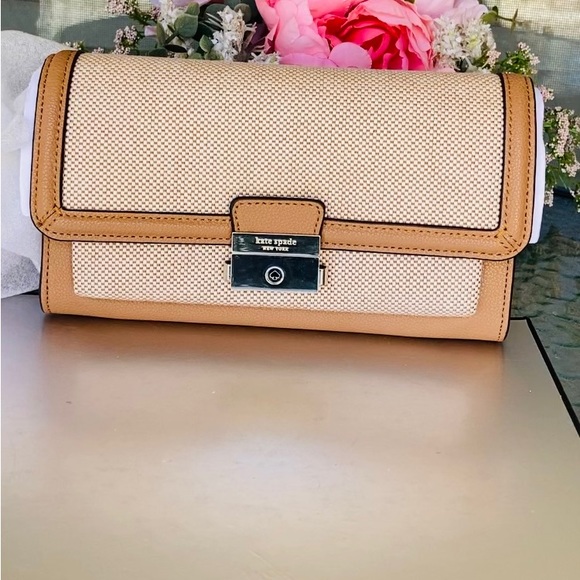 Kate Spade Voyage Canvas Crossbody Wallet NWT - Picture 9 of 14